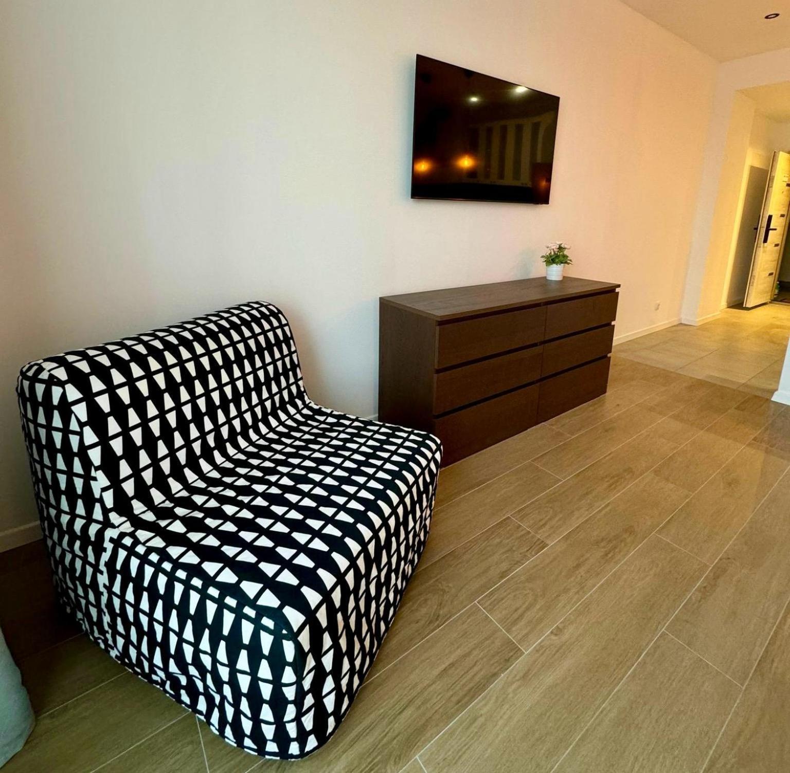 Appartamento Cez Studio Mamaia Nord Năvodari Esterno foto